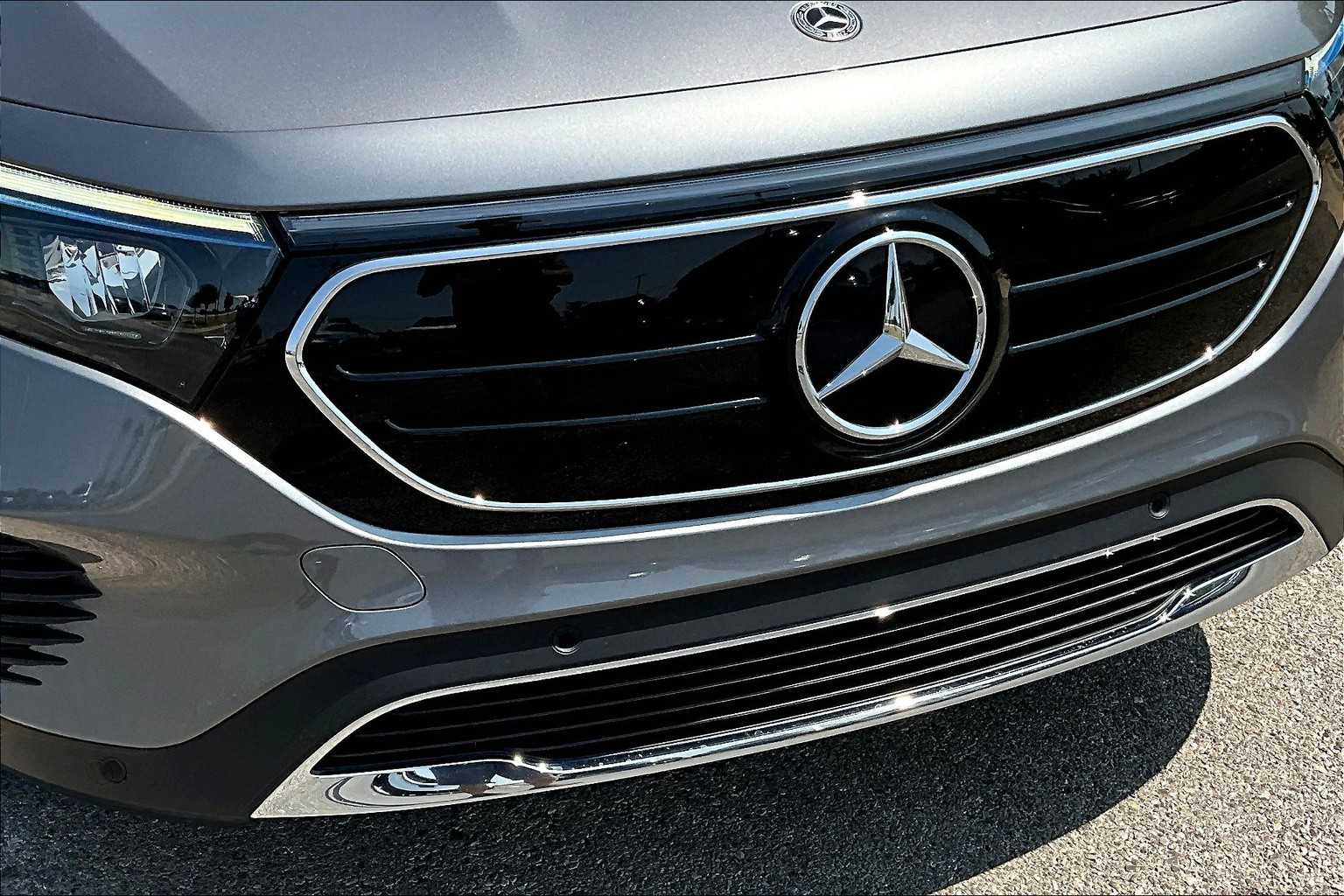 2023 Mercedes Benz EQB photo 28