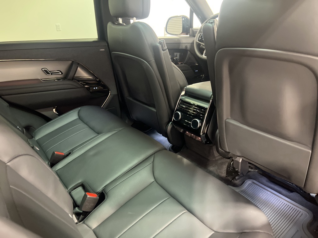 2025 Land Rover Range Rover Sport SE photo 26