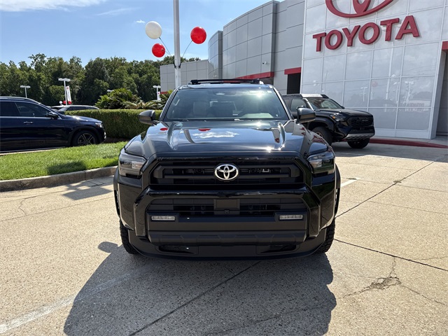 2025 Toyota 4Runner SR5 photo 8