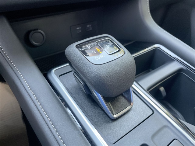 2025 Nissan Pathfinder SV photo 26