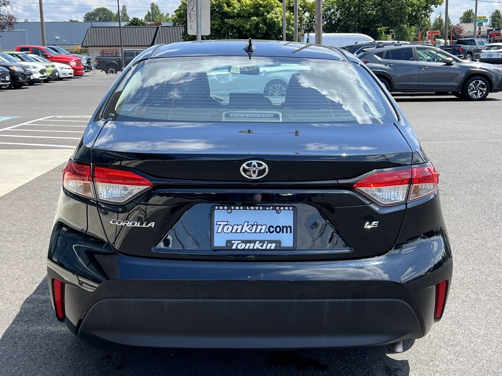 2024 Toyota Corolla LE photo 3
