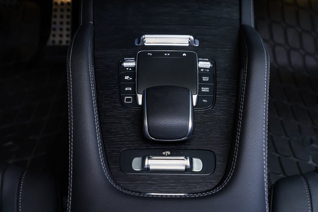 2026 Mercedes Benz GLS 450 4MATIC photo 18