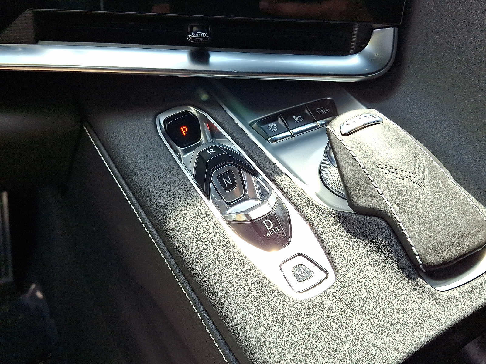 2022 Chevrolet Corvette Stingray 2LT photo 13