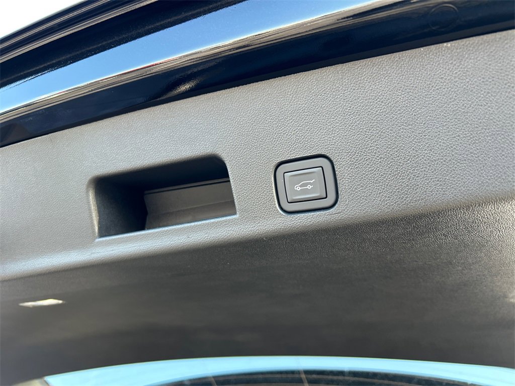 2026 GMC ACADIA - Image 36