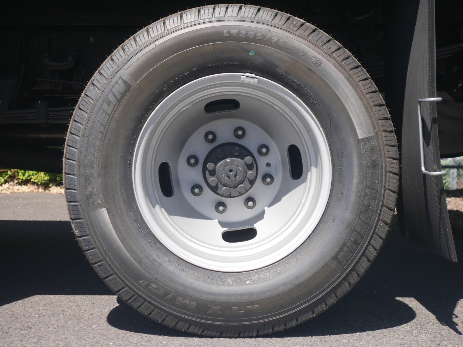 2024 Ford F-350 XL photo 4