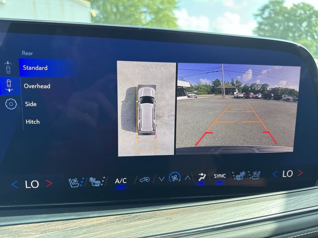 2025 Chevrolet Tahoe Premier photo 31