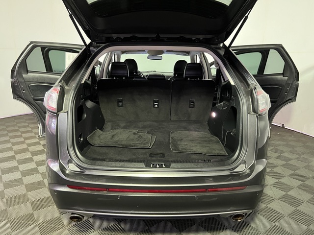 2018 Ford Edge SEL photo 24