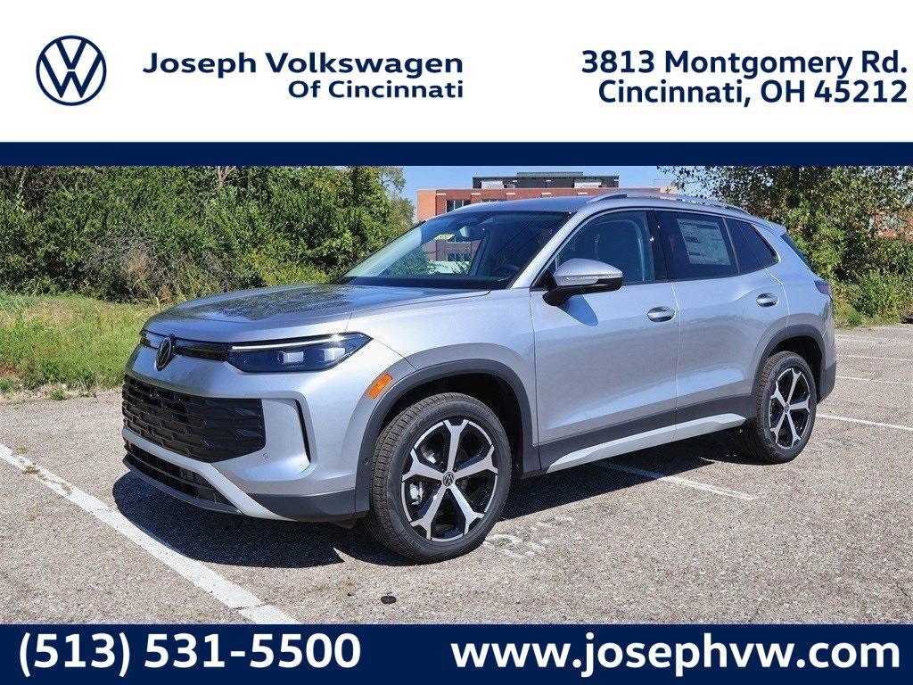 2025 Volkswagen Tiguan SE's photo
