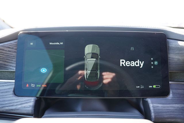 2023 Rivian R1S Adventure photo 32