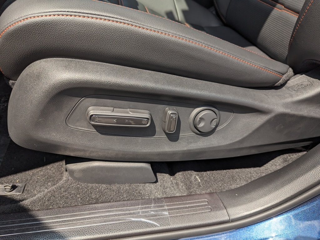 2026 Honda CR-V Hybrid Sport-L photo 4