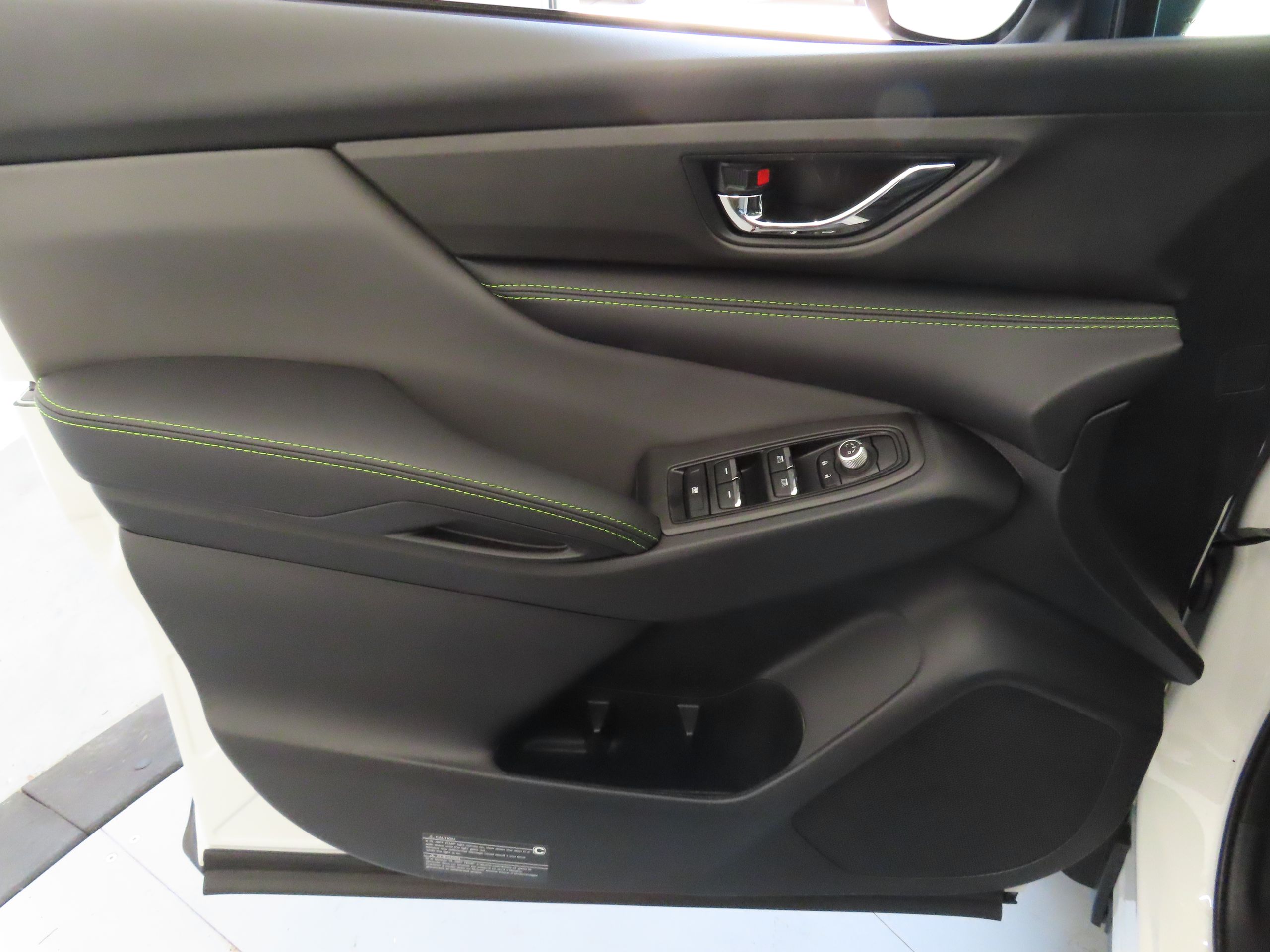 2025 Subaru Ascent Onyx Edition photo 9