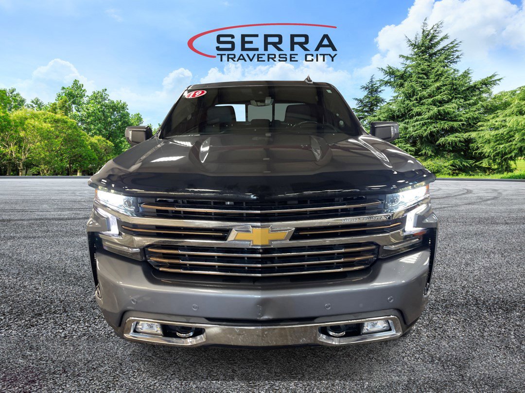 2019 Chevrolet Silverado 1500 High Country photo 2