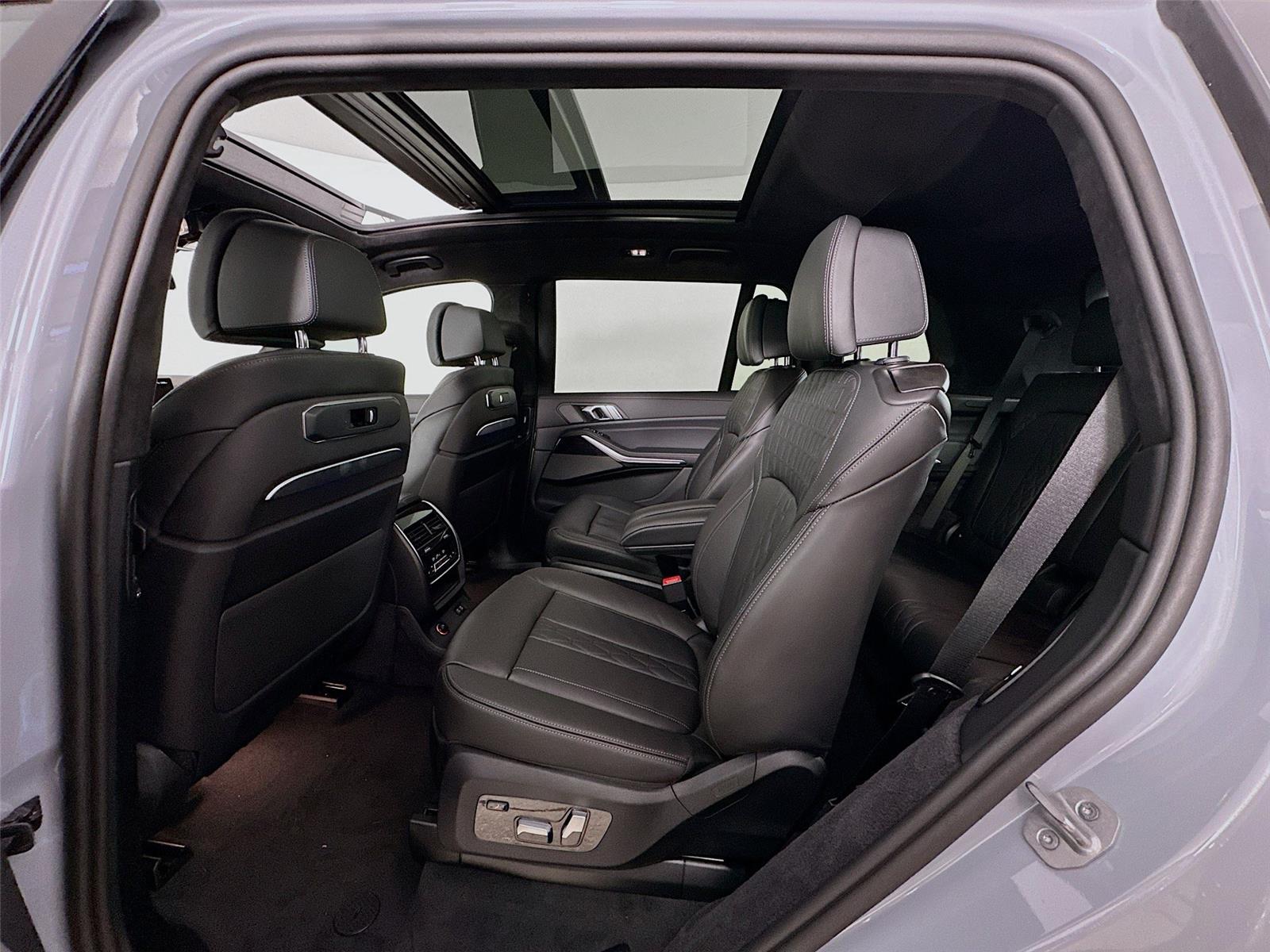 2026 Bmw X7 M60i photo 25