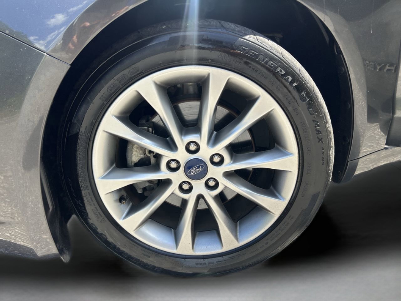 2017 Ford Fusion S Hybrid photo 28