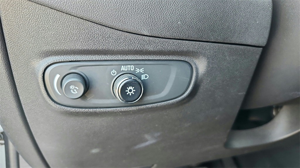 2024 Chevrolet Equinox LT photo 21