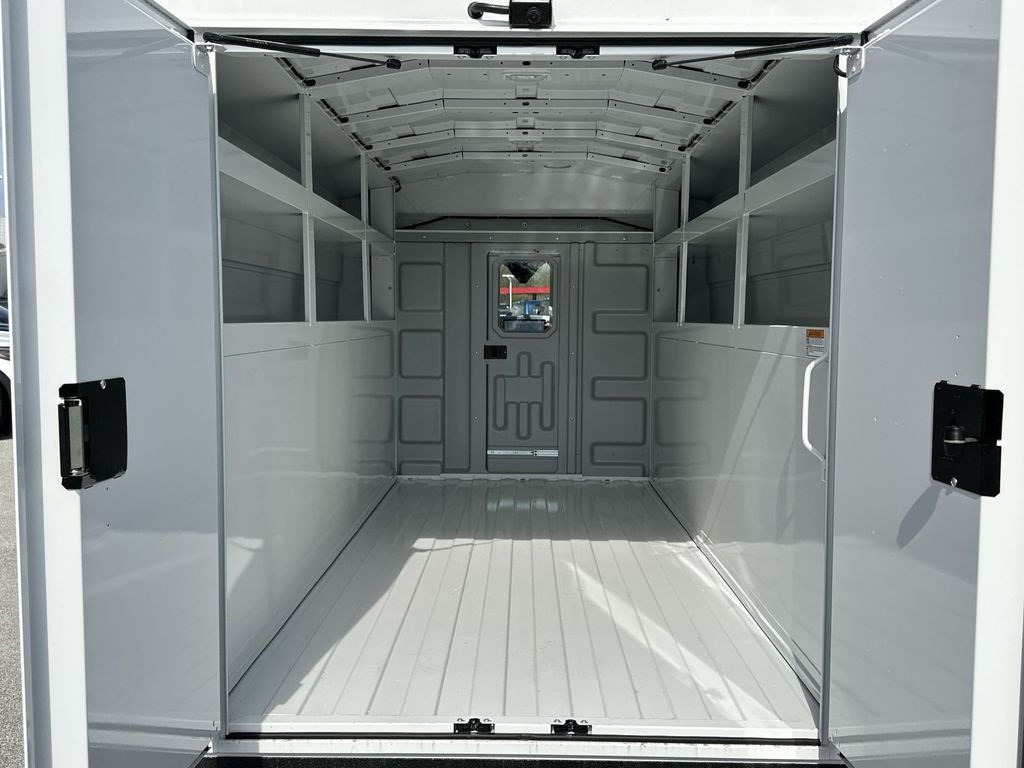 2024 Ford Transit Cutaway photo 27