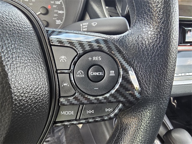 2025 Toyota Corolla LE photo 26