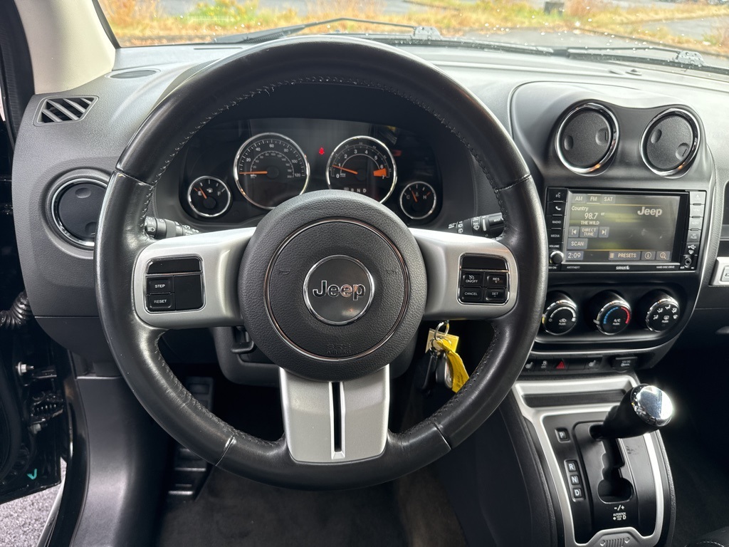 2017 Jeep Compass Latitude High Altitude photo 27