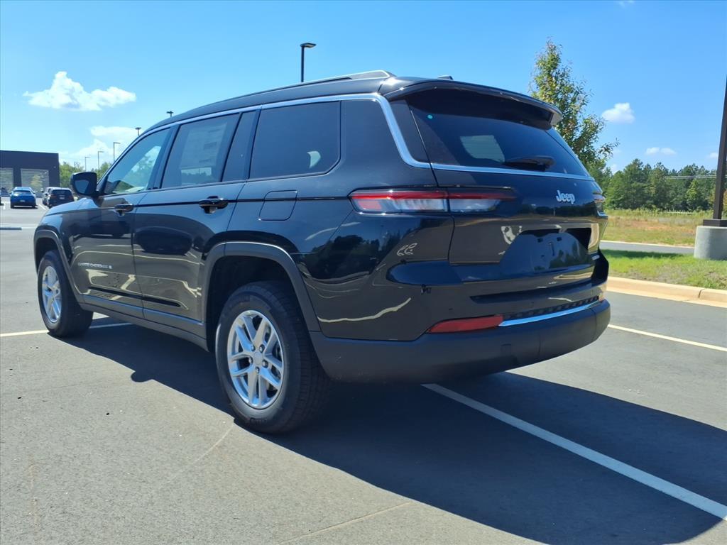 2025 Jeep Grand Cherokee Laredo X photo 17