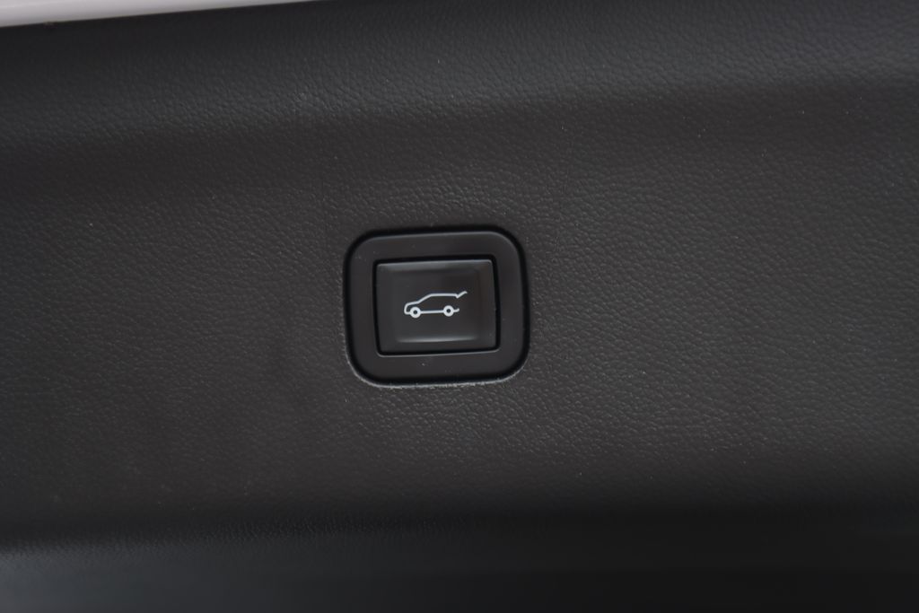 2021 Buick Enclave Essence photo 26