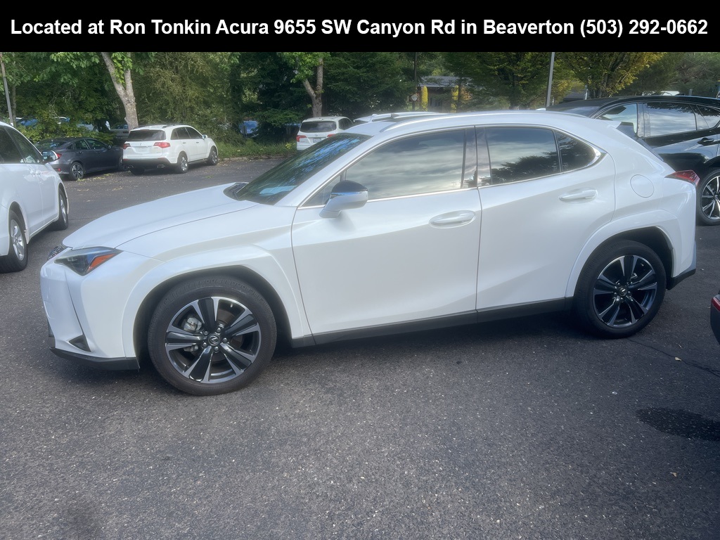 2023 Lexus UX 250h Premium photo 7