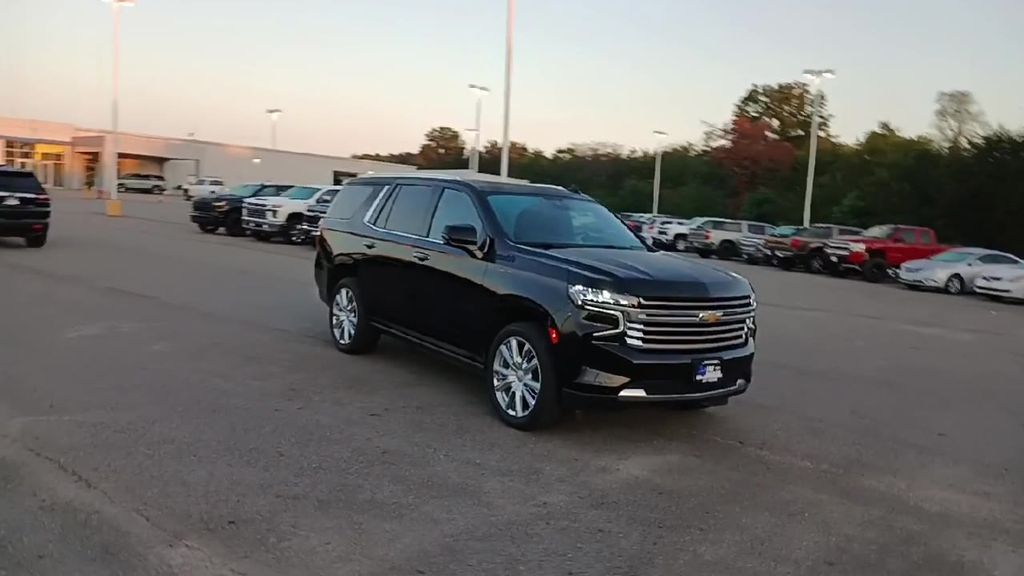 2024 Chevrolet Tahoe High Country photo 2