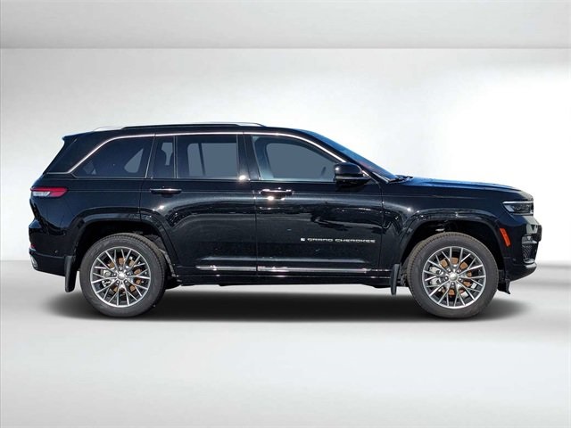 2023 Jeep Grand Cherokee Summit photo 2