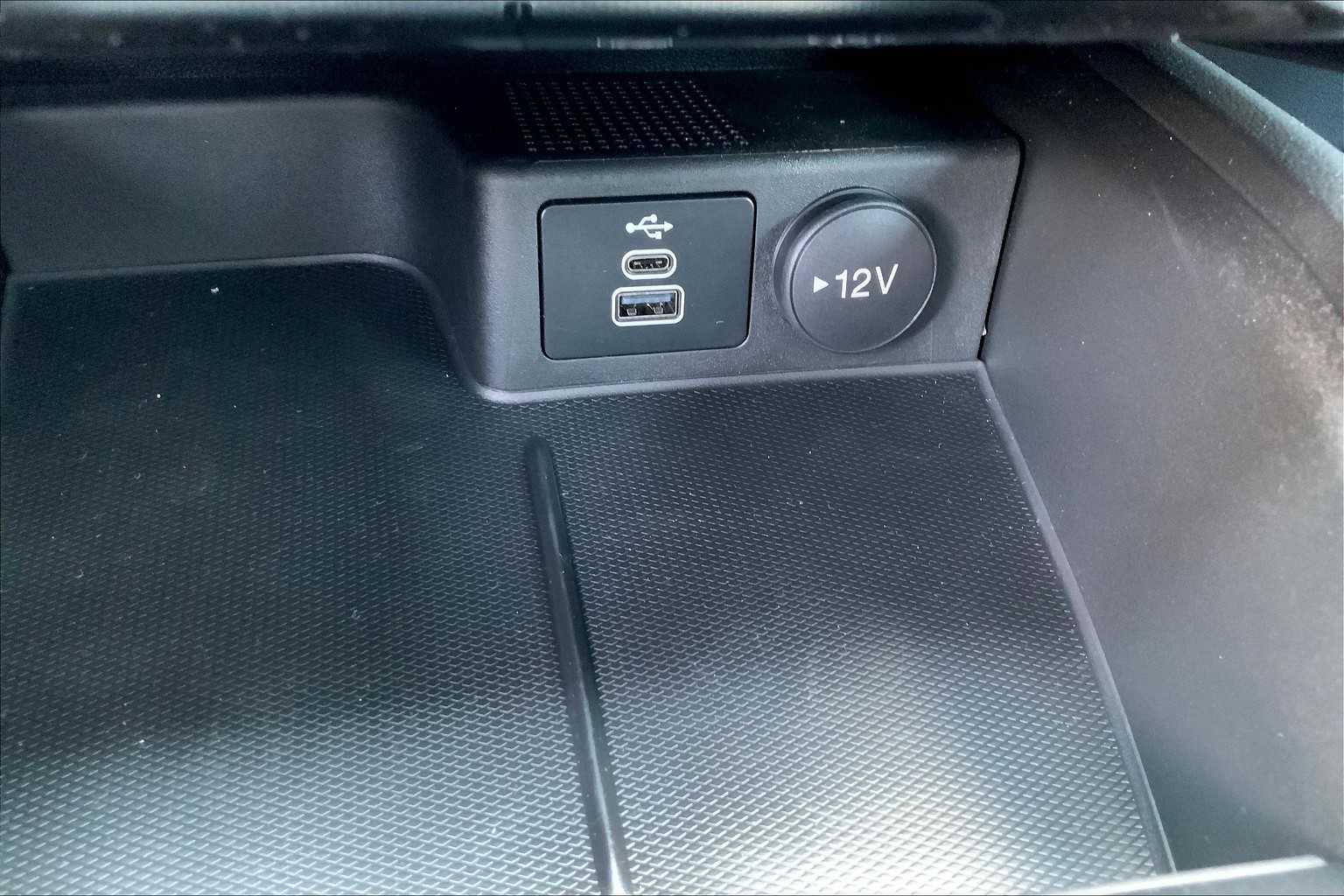 2025 Ford Escape Plug-In Hybrid photo 17