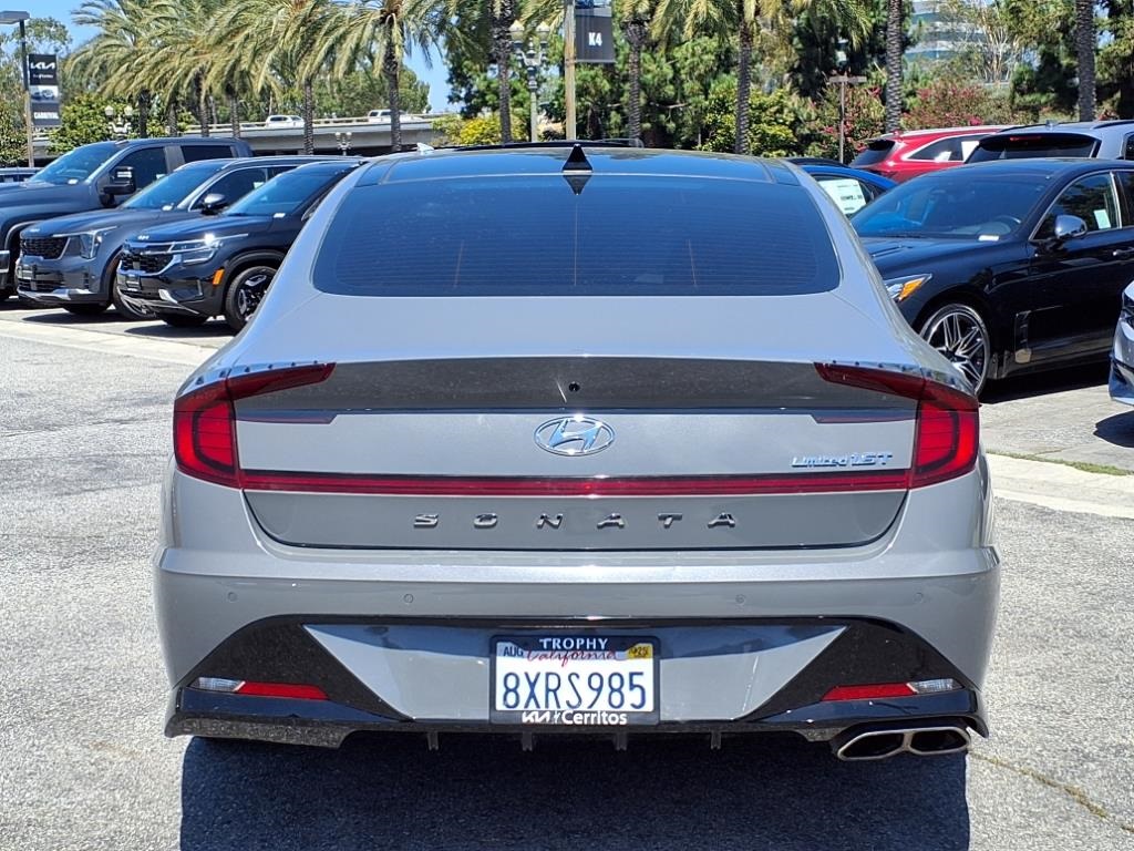 2022 Hyundai Sonata Limited photo 4