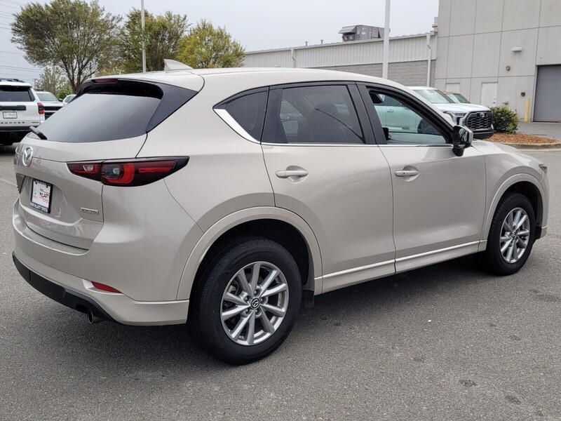 2024 Mazda CX-5 2.5 Select photo 2