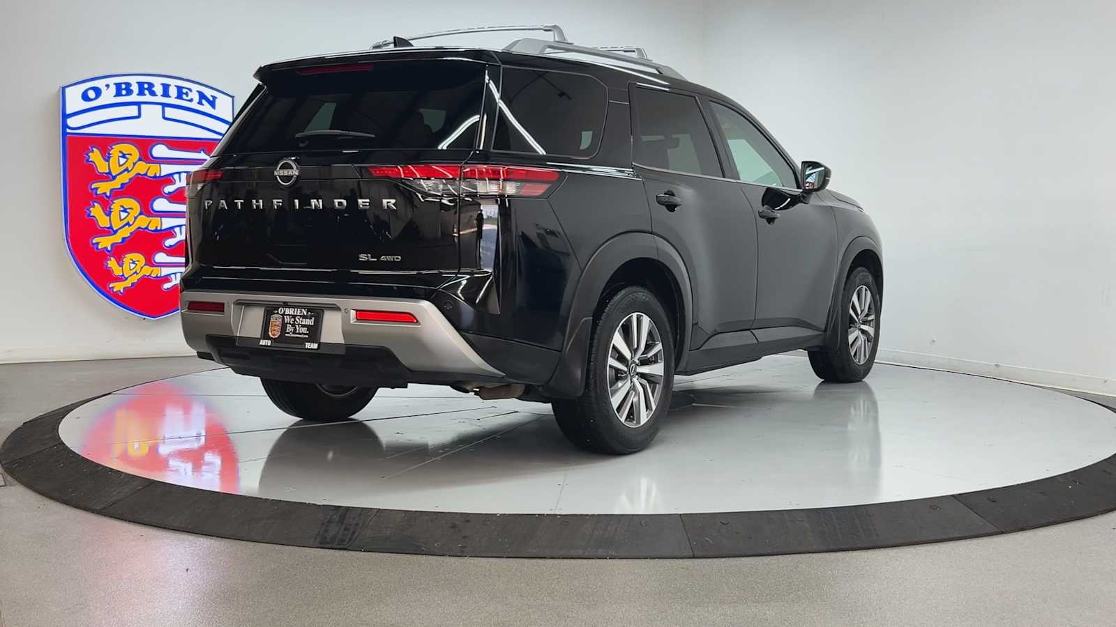 2024 Nissan Pathfinder SL photo 5