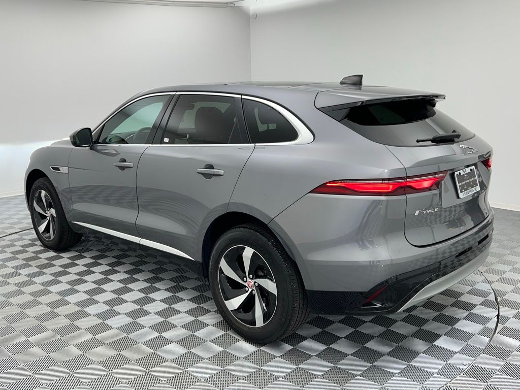 2022 Jaguar F-PACE P250 S photo 8