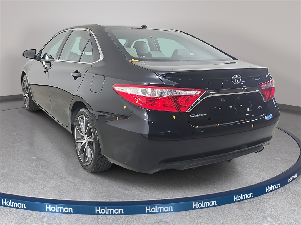 2015 Toyota Camry XSE photo 6