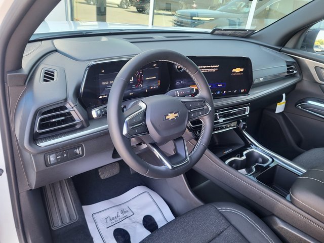 2026 Chevrolet Traverse photo 11