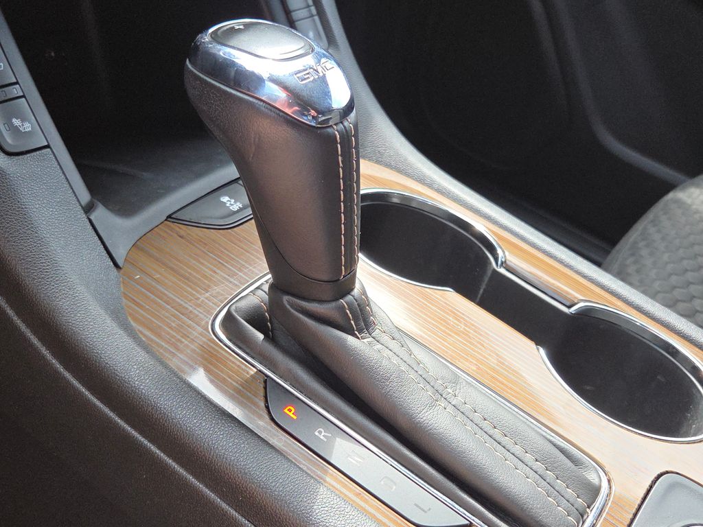 2019 Gmc Acadia SLE photo 17