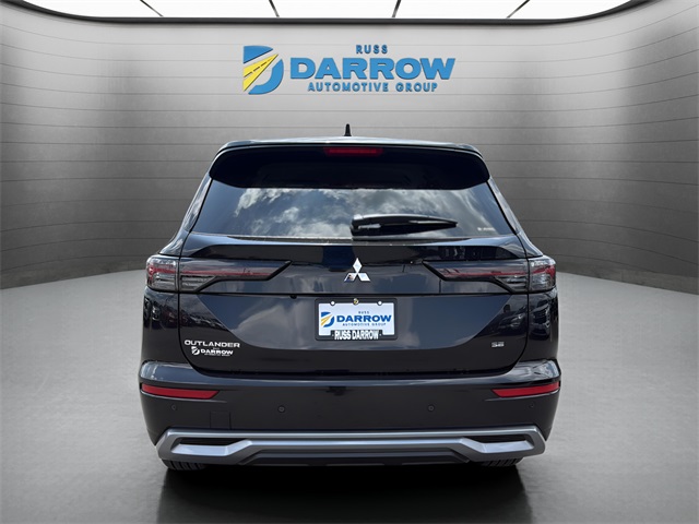 2025 Mitsubishi Outlander SE photo 4