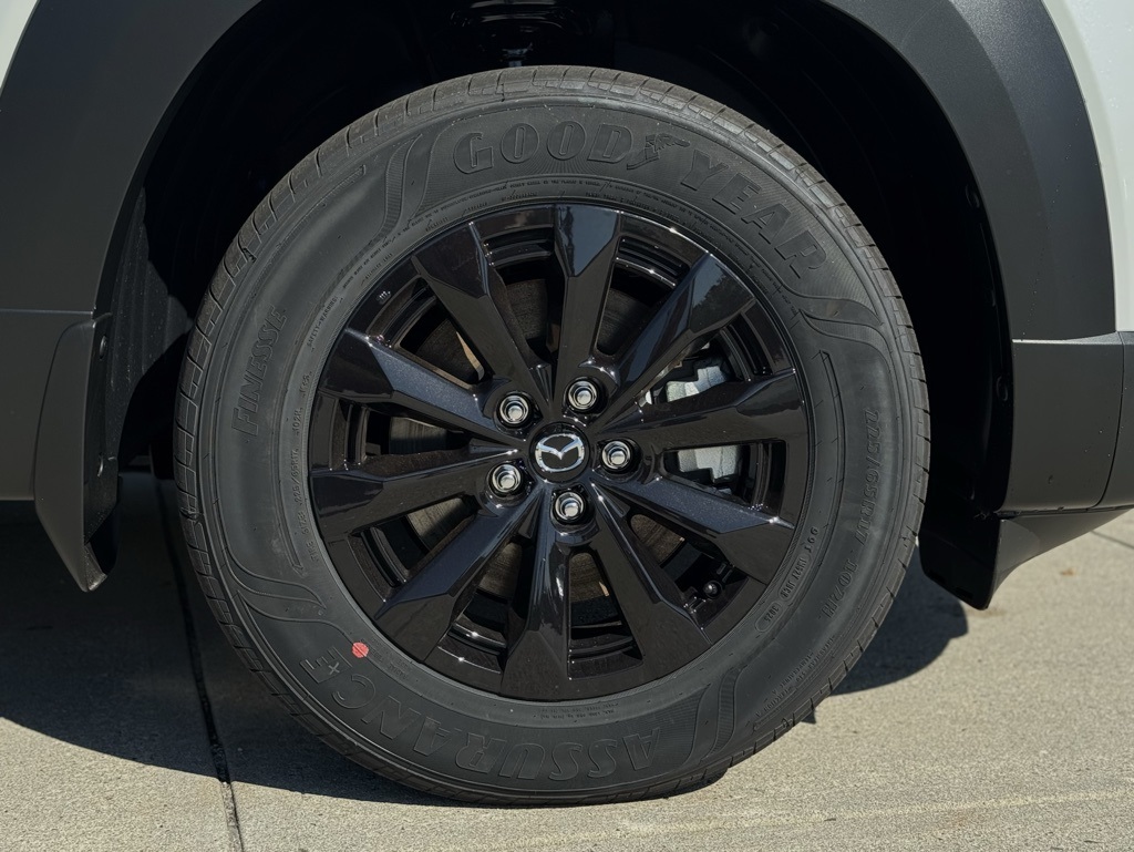 2025 Mazda CX-50 Premium photo 2