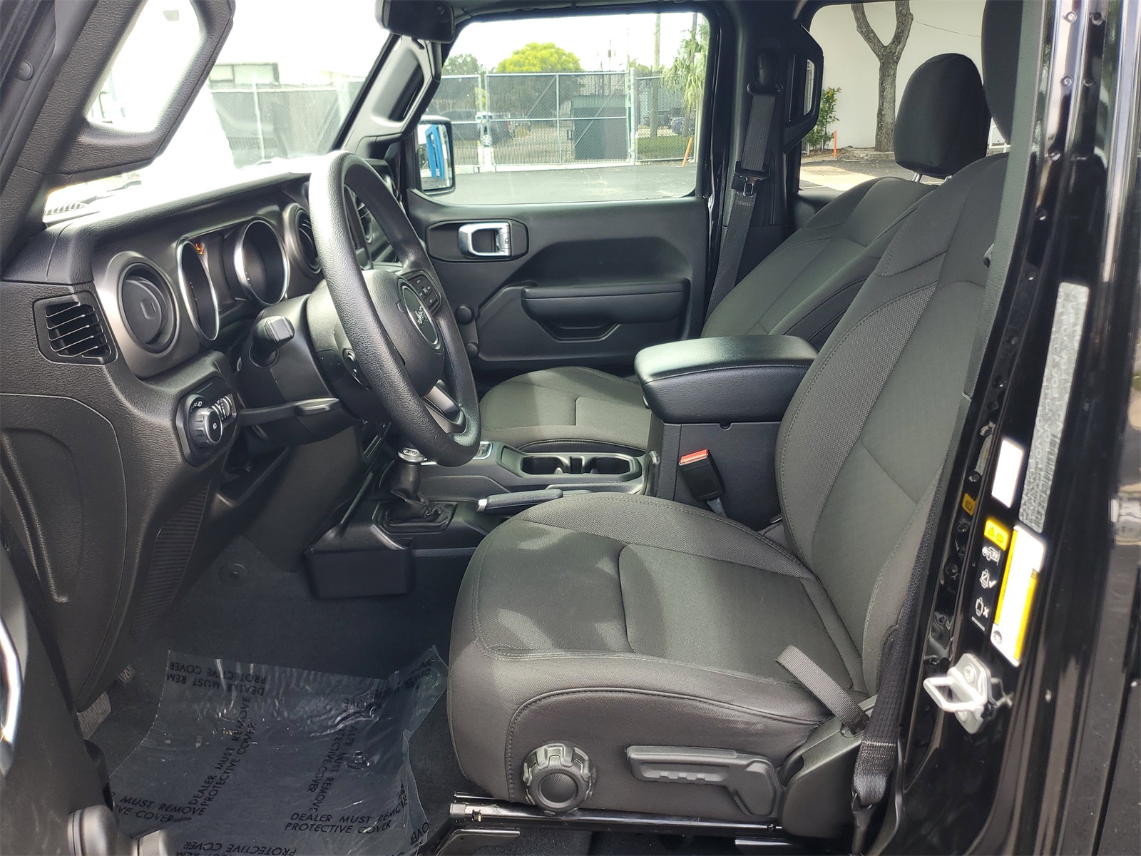 2022 Jeep Wrangler Unlimited Willys photo 15