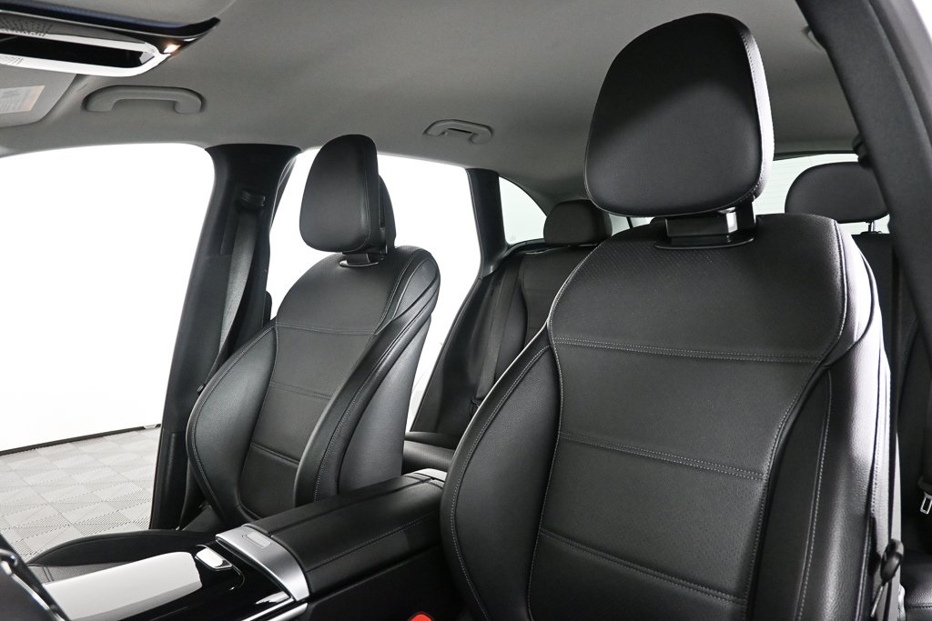 2024 Mercedes Benz GLC 300 4MATIC photo 4