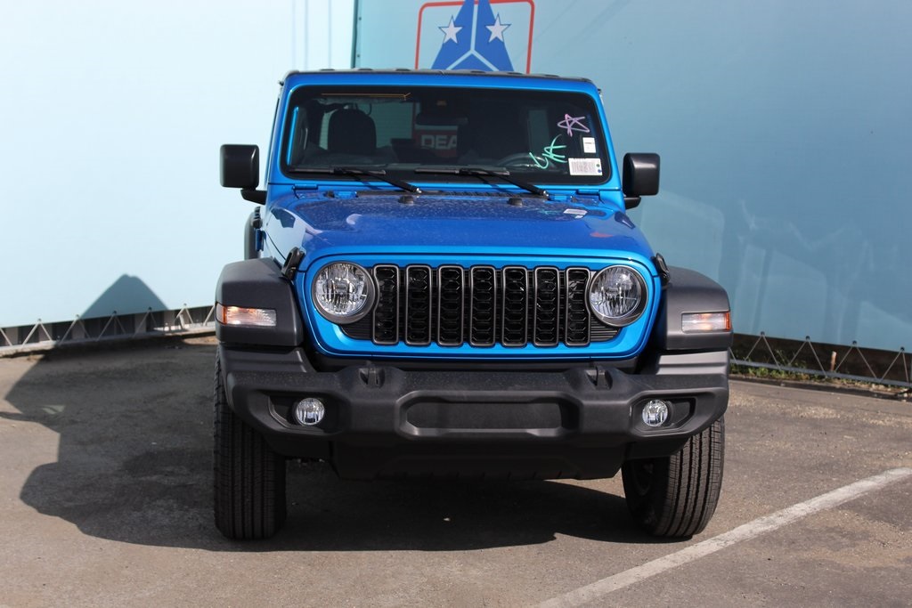 2025 Jeep Wrangler Sport S photo 3