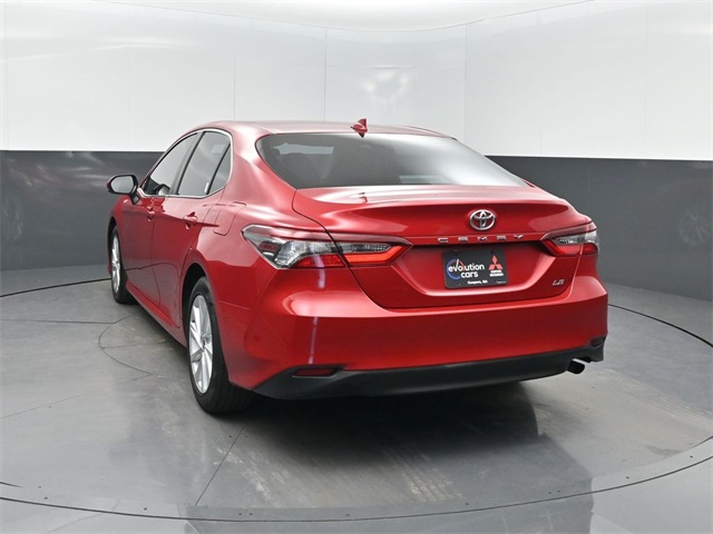 2023 Toyota Camry LE photo 3