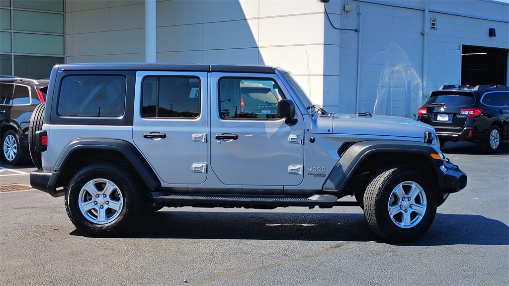 2018 Jeep Wrangler Unlimited Sport S photo 2