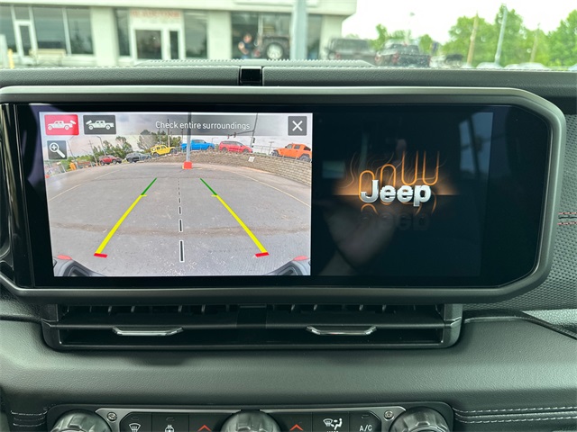 2025 Jeep Gladiator Rubicon photo 28