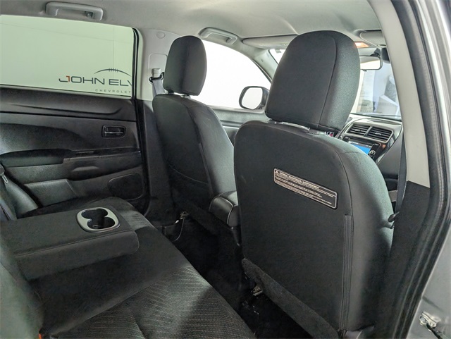 2015 Mitsubishi Outlander Sport SE photo 18