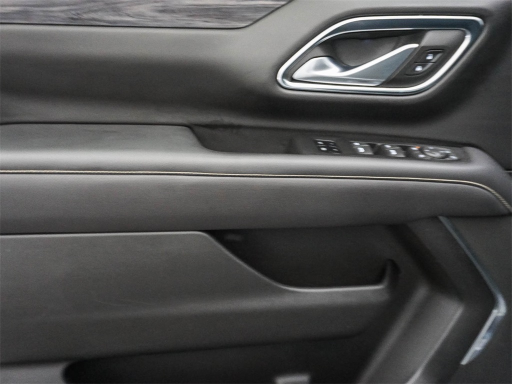 2022 Gmc Yukon SLT photo 16