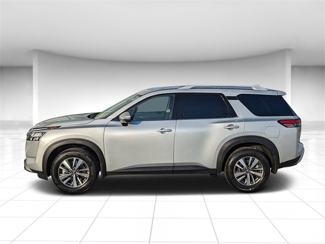 2025 Nissan Pathfinder SL photo 2