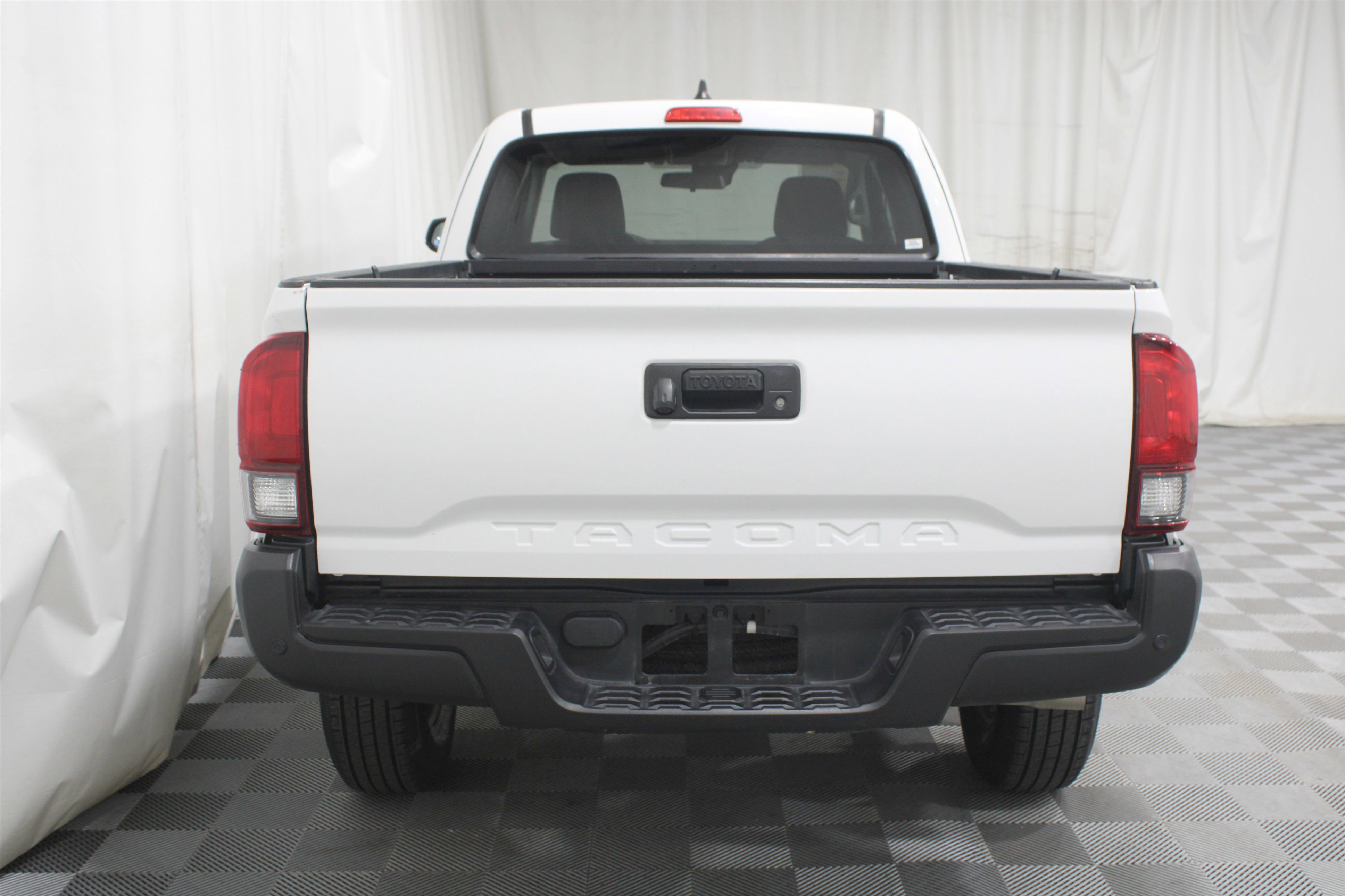 2022 Toyota Tacoma SR photo 14
