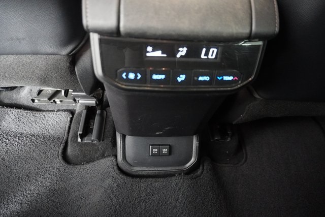2020 Toyota Highlander XLE photo 29