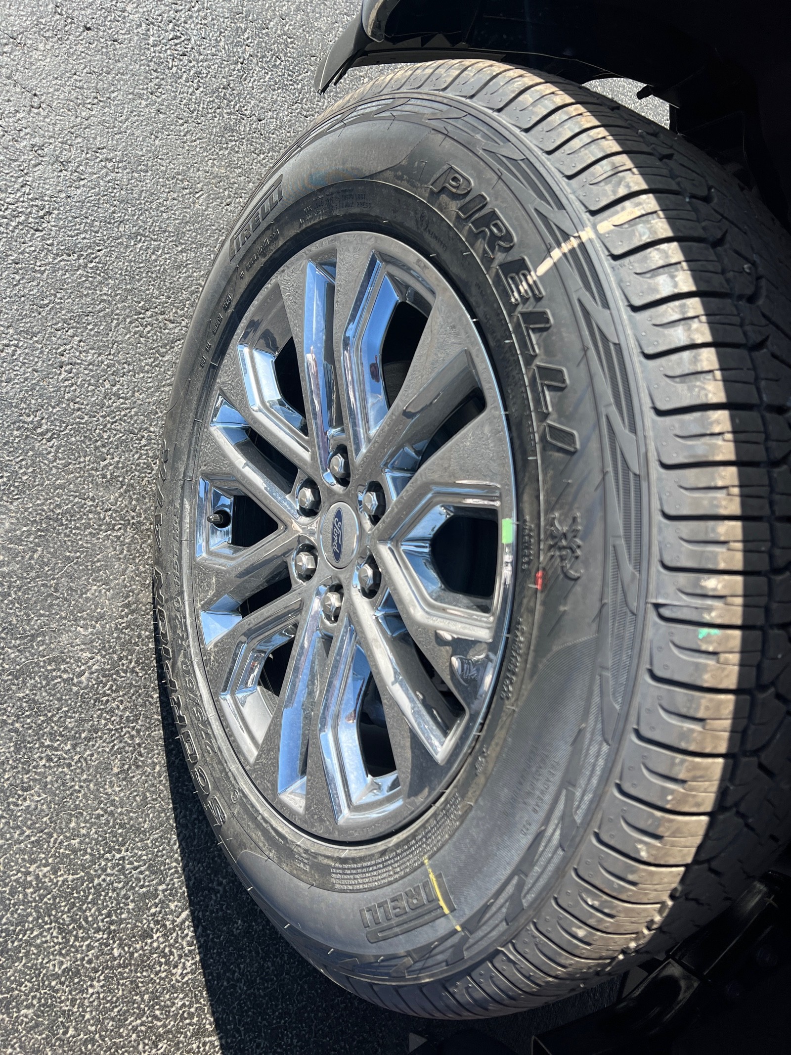 2025 Ford F-150 XLT photo 4