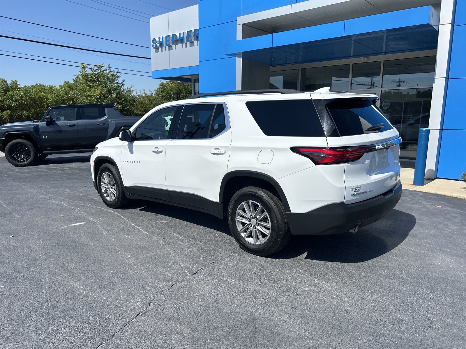2023 Chevrolet Traverse Cloth photo 6
